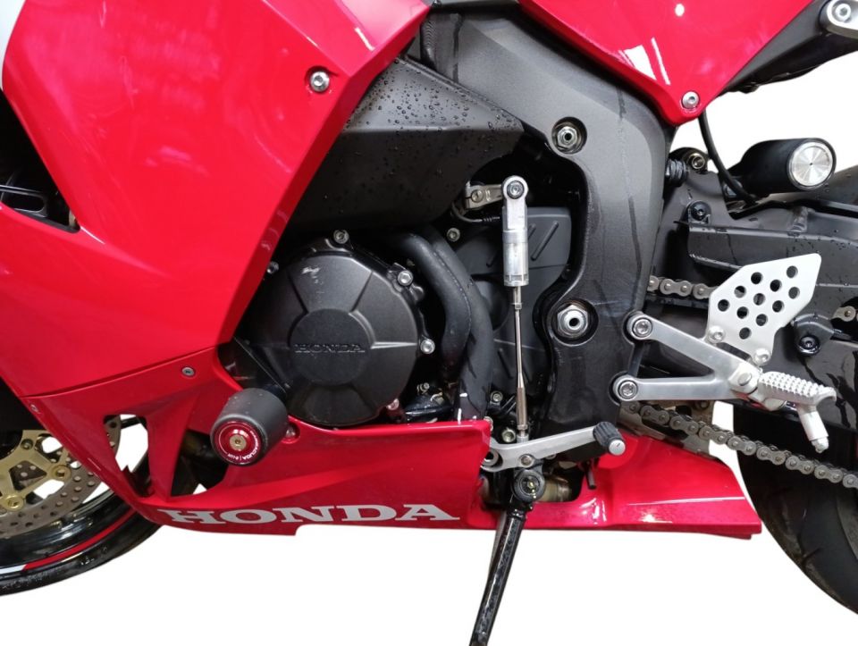 HONDA CBR 600 RR 4