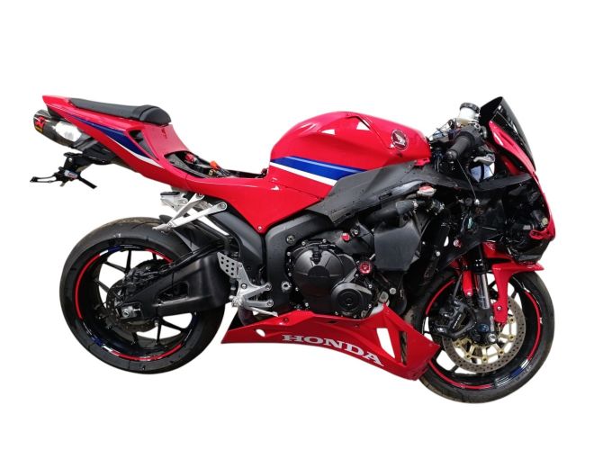 HONDA CBR 600 RR 4