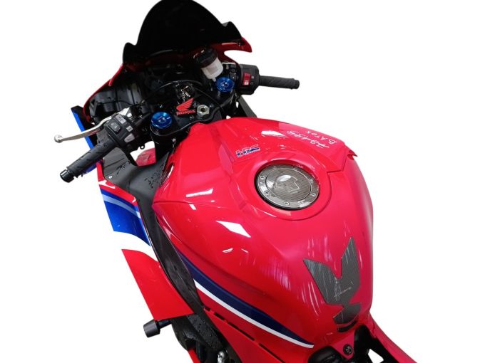 HONDA CBR 600 RR 4