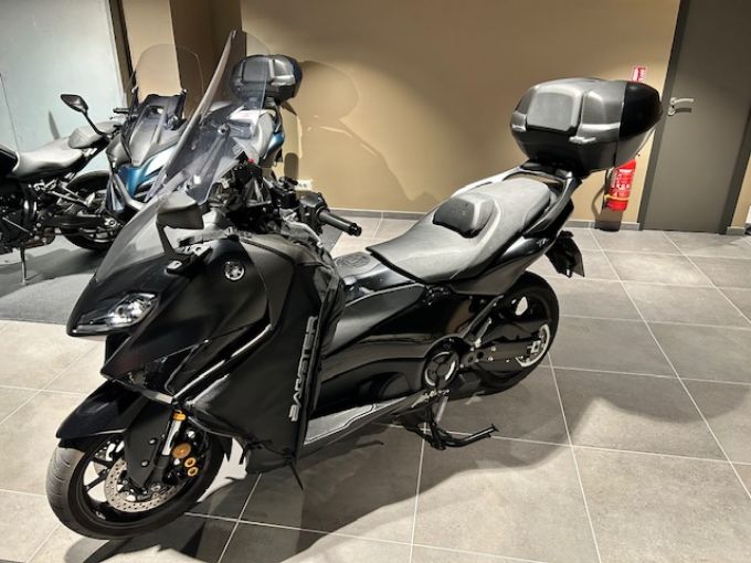 YAMAHA XP T-MAX 560 TECH MAX 4