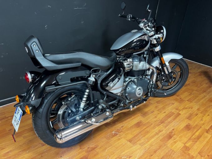 ROYAL ENFIELD 2023 - Super Meteor 4