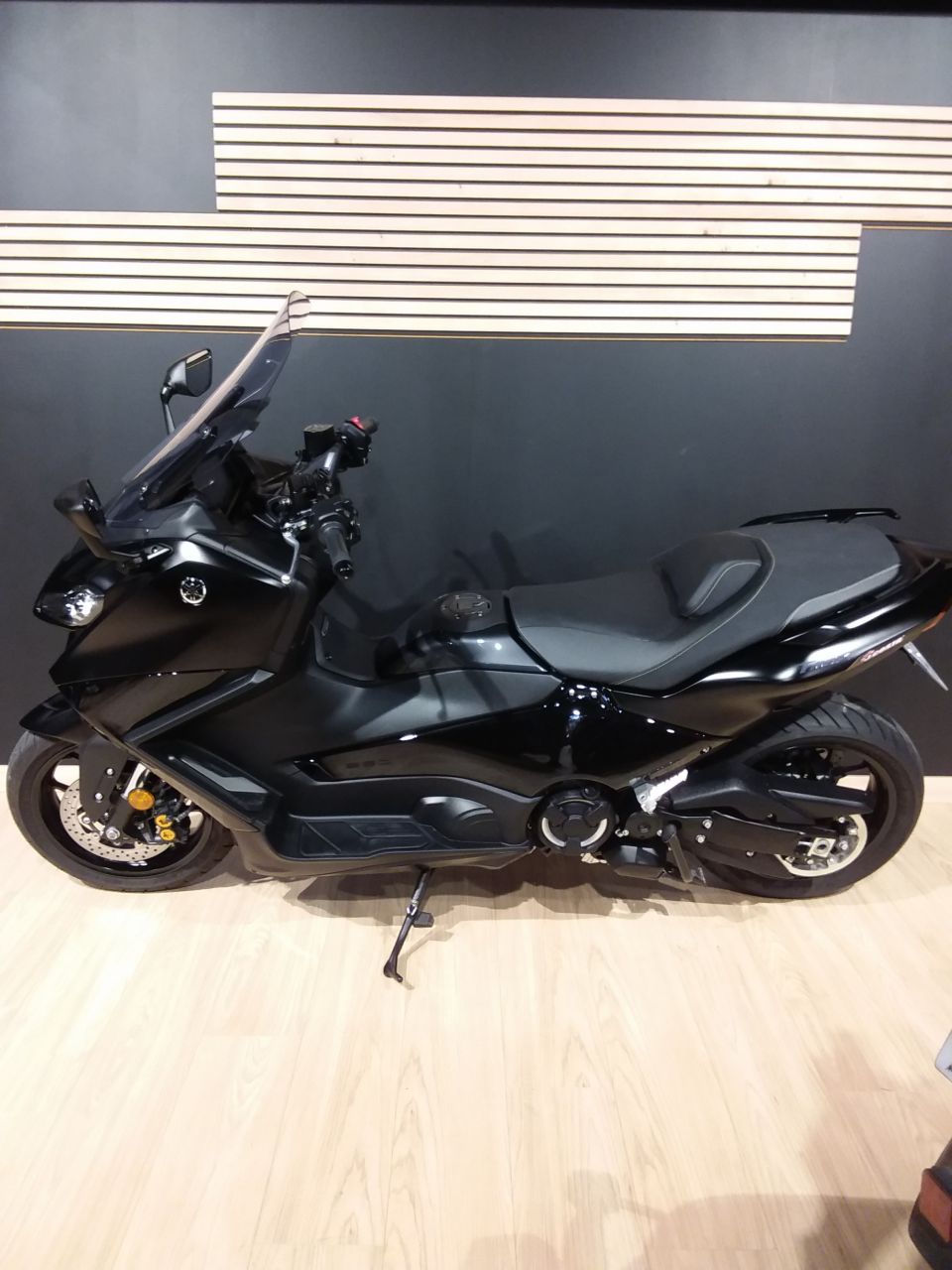 YAMAHA XP T-MAX 560 TECH MAX 4