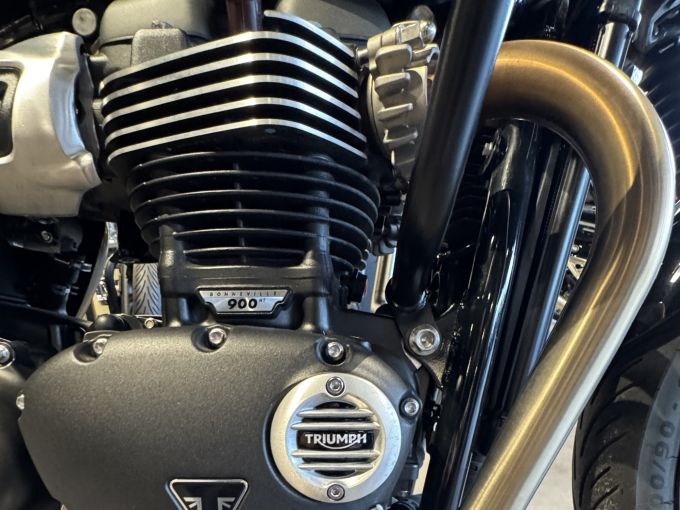 TRIUMPH SPEED TWIN 900 4