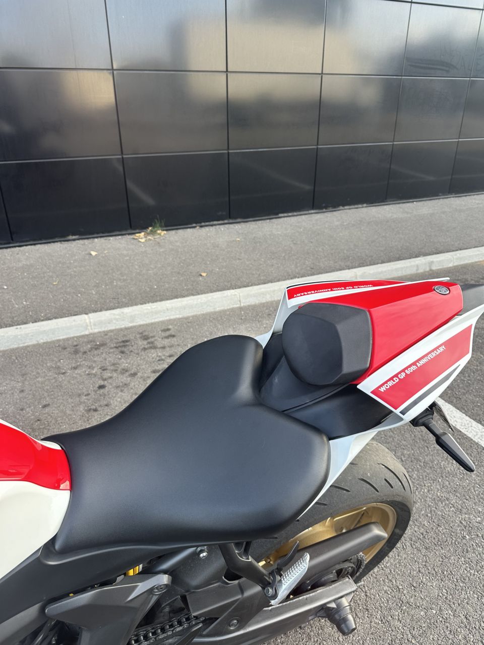 YAMAHA YZF-R7 WORLD GP 60TH ANNIVERSARY 4