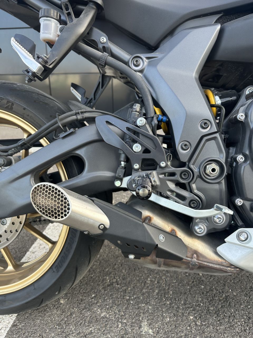 YAMAHA YZF-R7 WORLD GP 60TH ANNIVERSARY 4