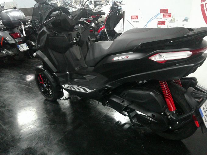 PIAGGIO MP3 400 HPE MY22 4