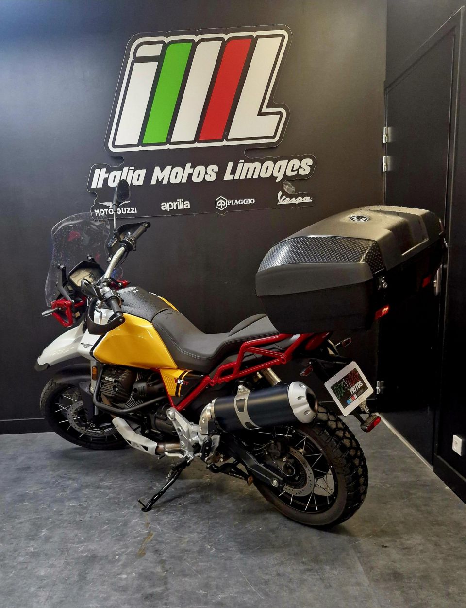 MOTO GUZZI V85 TT 850 4