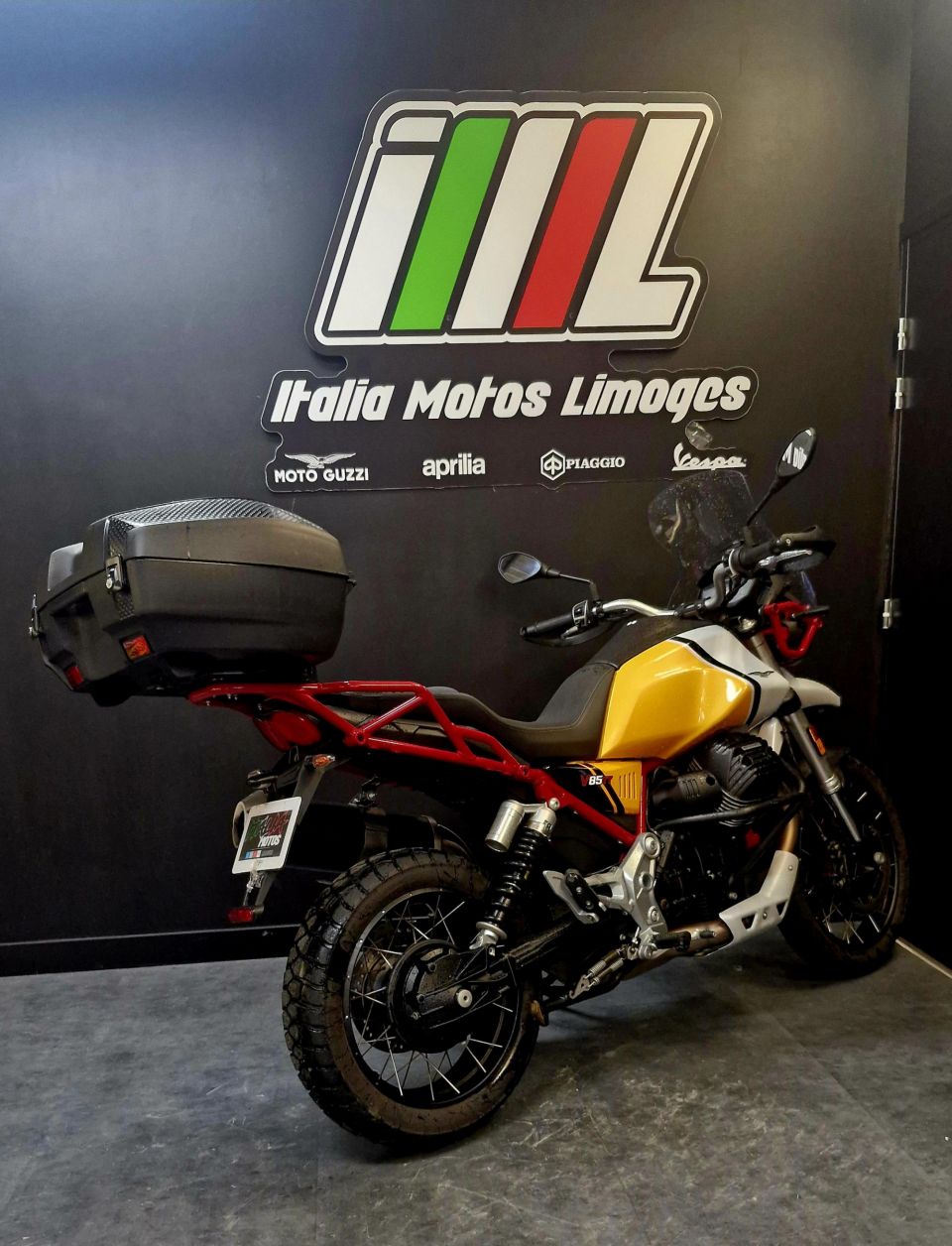 MOTO GUZZI V85 TT 850 4