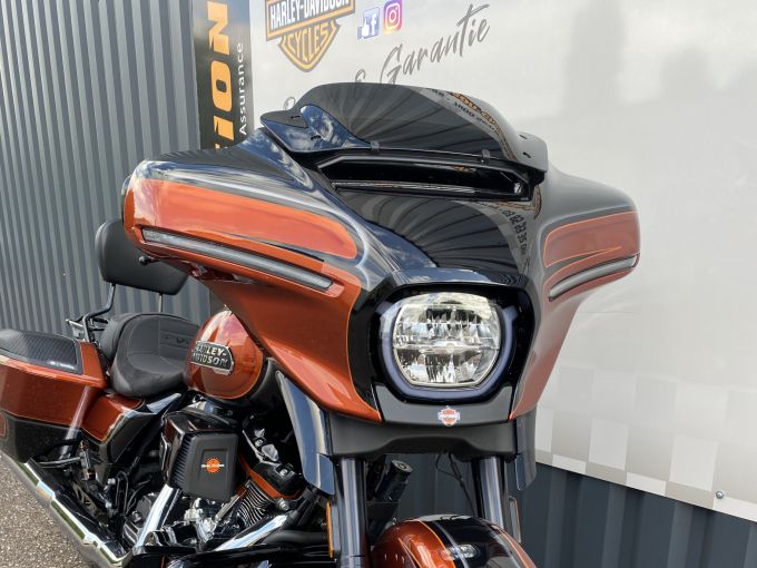 HARLEY-DAVIDSON TOURING STREET GLIDE 1977 CVO  4