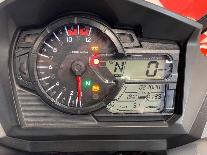 SUZUKI DL V-STROM 650 A2 4