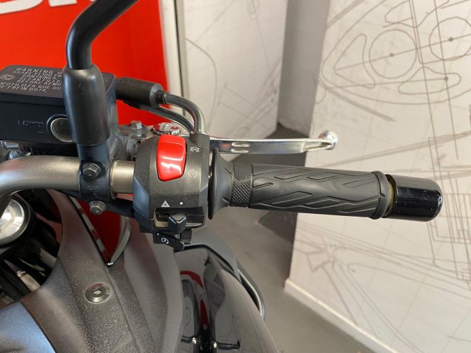 SUZUKI DL V-STROM 650 A2 4
