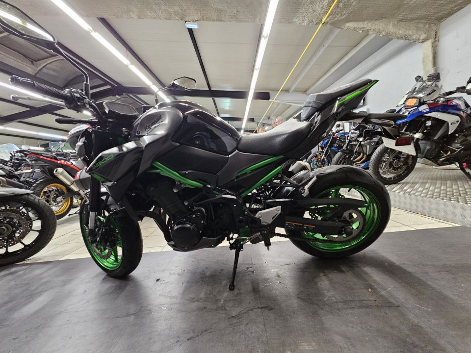 KAWASAKI Z 900 4