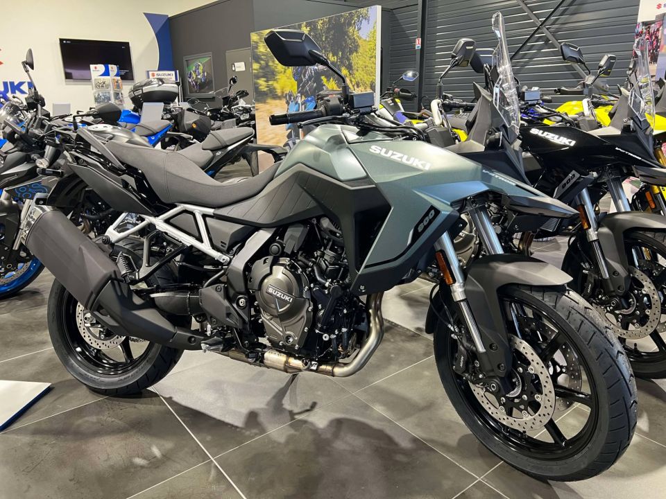 SUZUKI V-STROM 800SE 4