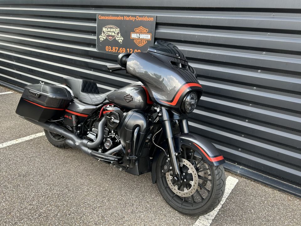 HARLEY-DAVIDSON TOURING STREET GLIDE 1923 CVO  4