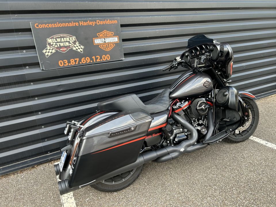 HARLEY-DAVIDSON TOURING STREET GLIDE 1923 CVO  4