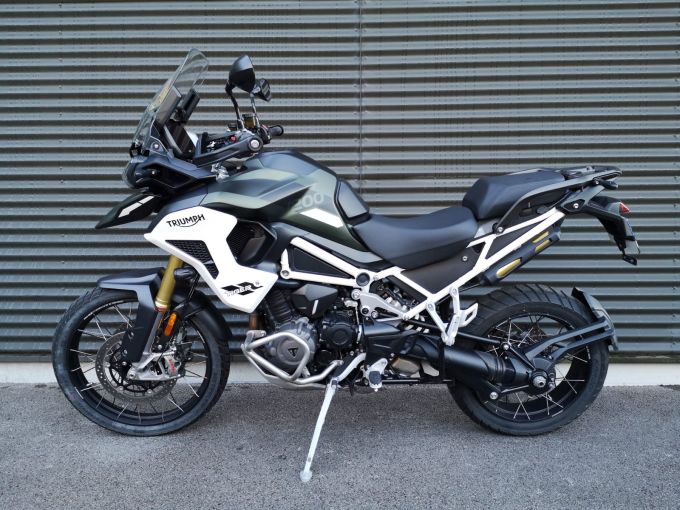 TRIUMPH TIGER 1200 RALLY PRO 4