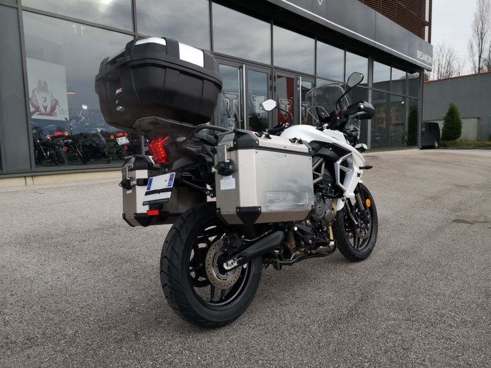 TRIUMPH TIGER 800 XRX 4