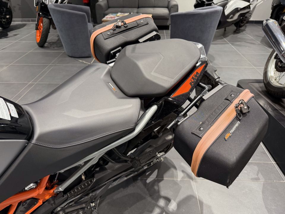 KTM 125 DUKE 4