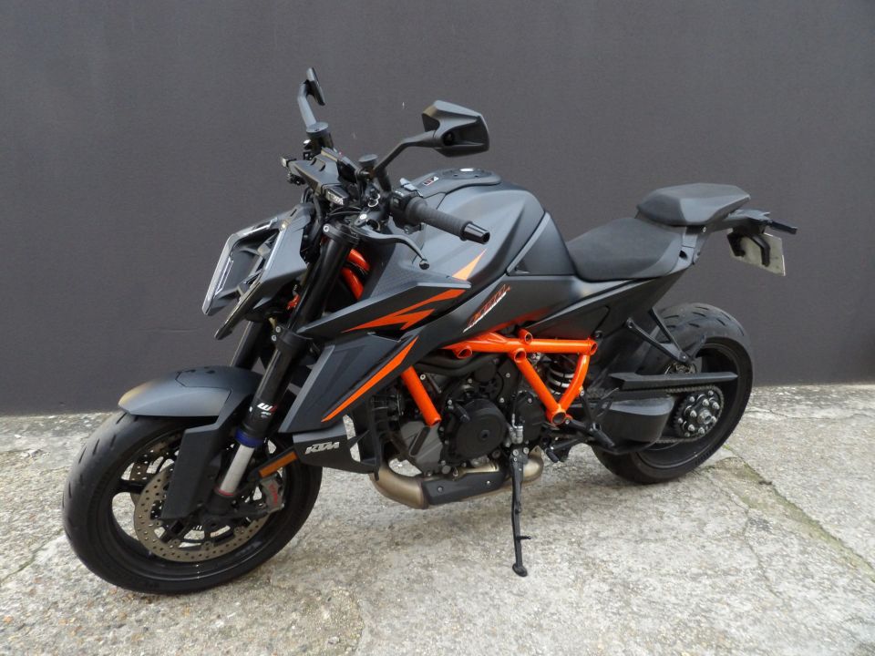 KTM 1390 SUPER DUKE R EVO 4