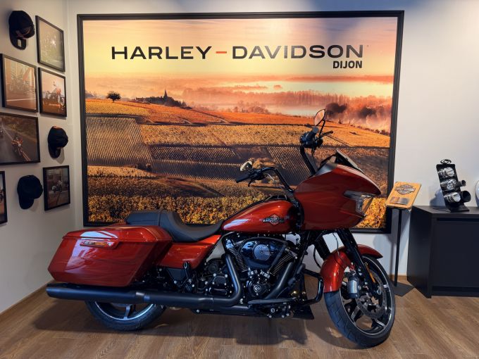 HARLEY-DAVIDSON TOURING ROAD GLIDE 1923 4