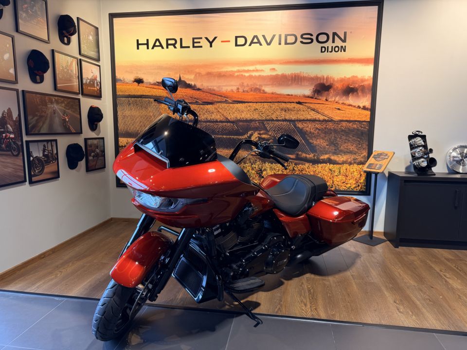 HARLEY-DAVIDSON TOURING ROAD GLIDE 1923 4