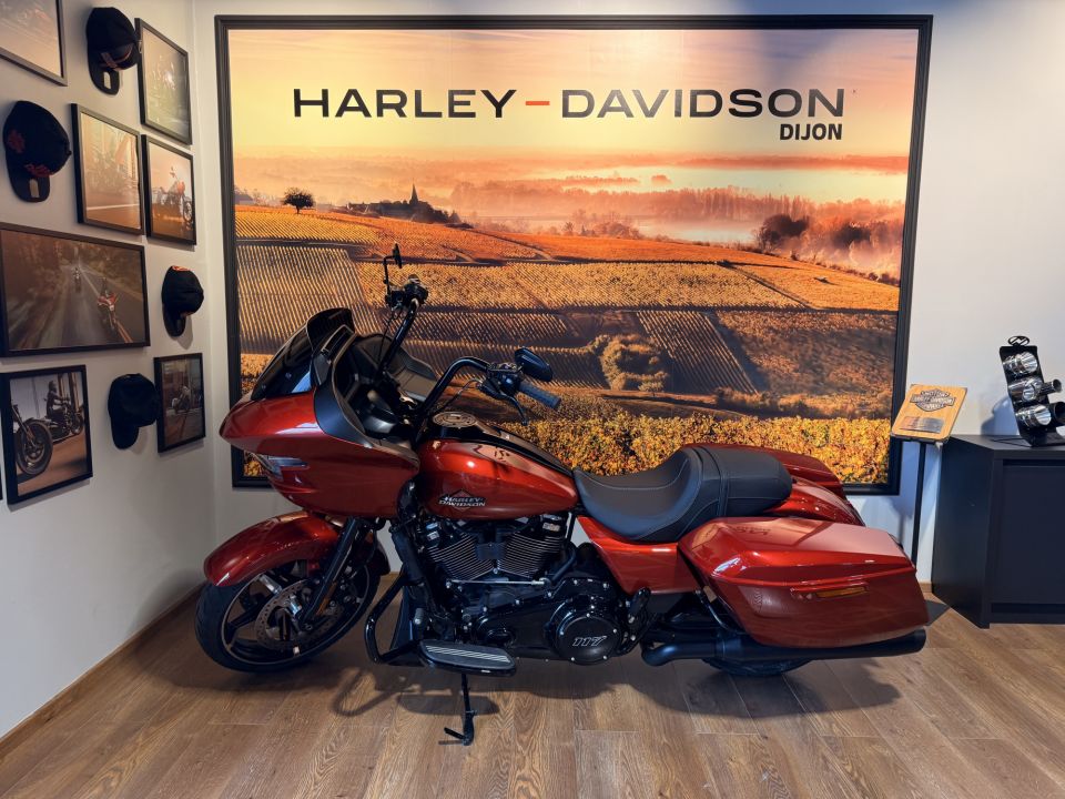 HARLEY-DAVIDSON TOURING ROAD GLIDE 1923 4