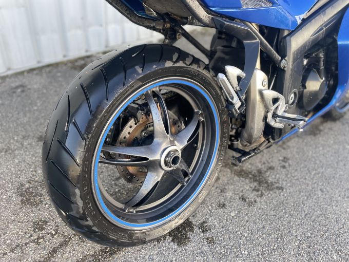 TRIUMPH SPRINT 1050 ST 4