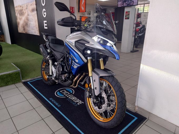 VOGE 525 DSX 4