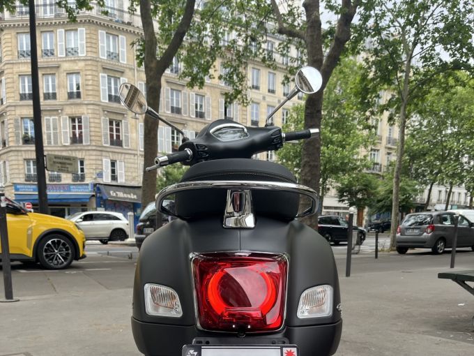 VESPA GTS 125IE SUPER 4