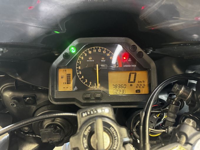 HONDA CBR 600 RR 4