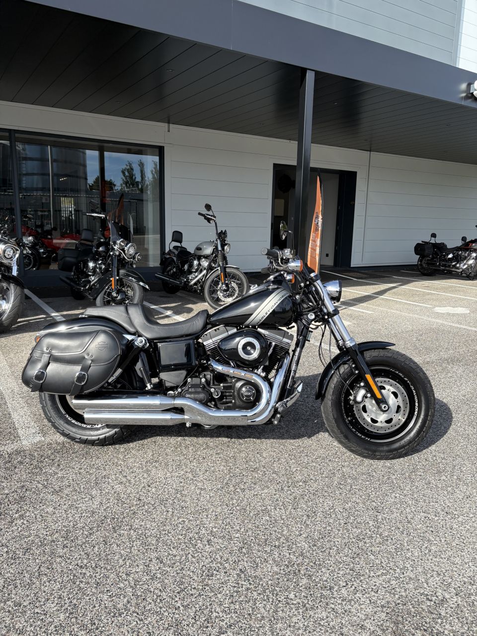 HARLEY-DAVIDSON DYNA FAT BOB 1690 4