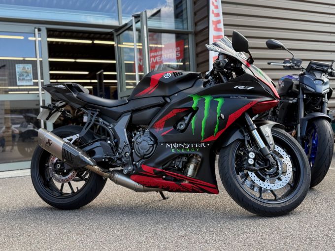 YAMAHA R7 4