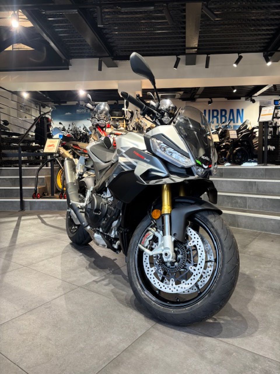 APRILIA TUONO 1100 V4 4