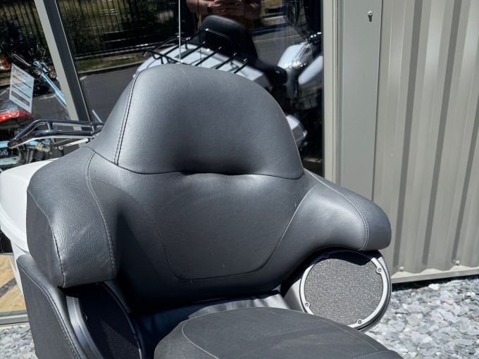 HARLEY-DAVIDSON TOURING ULTRA LIMITED 1868  4