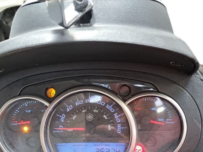 PIAGGIO BEVERLY 125 4