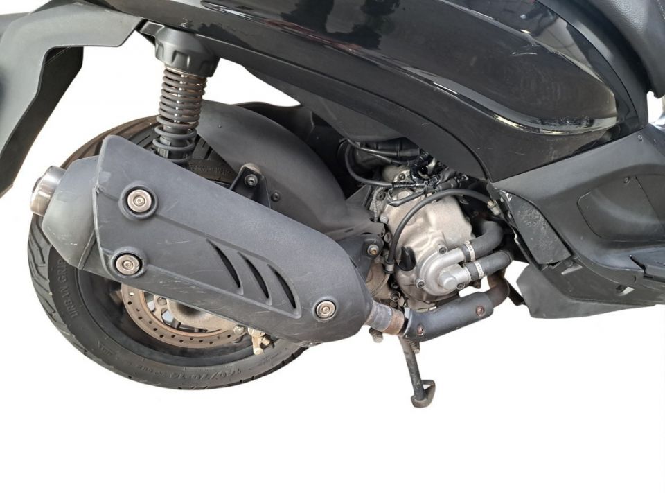 PIAGGIO BEVERLY 125 4