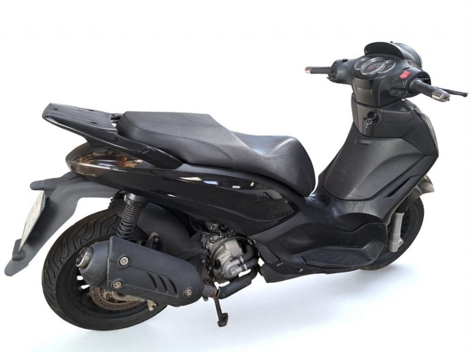 PIAGGIO BEVERLY 125 4