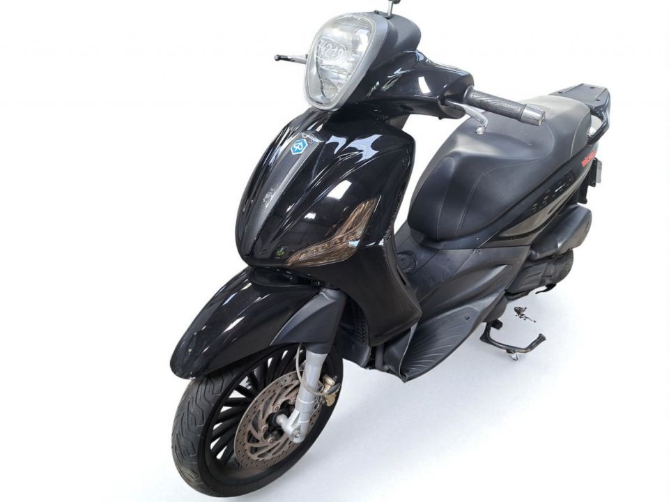 PIAGGIO BEVERLY 125 4