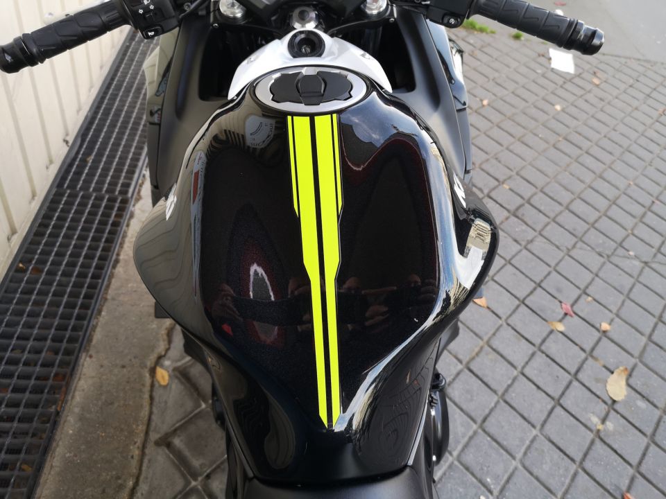 KAWASAKI NINJA 650 4