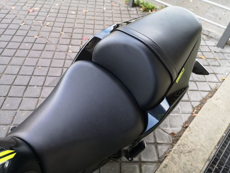 KAWASAKI NINJA 650 4