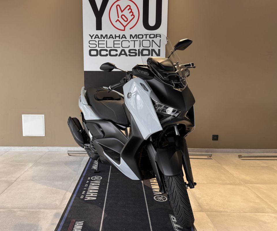 YAMAHA XMAX 125 TECH MAX 4