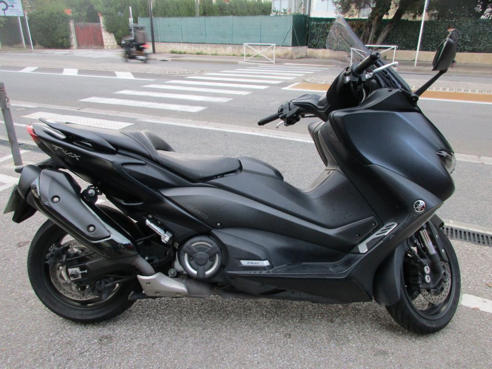 YAMAHA XP T-MAX 560 4