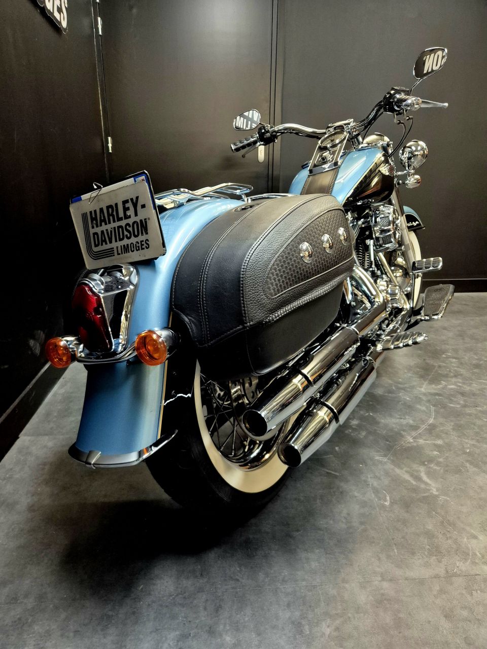 HARLEY-DAVIDSON SOFTAIL DELUXE 1584 4