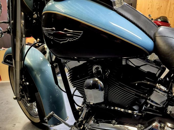 HARLEY-DAVIDSON SOFTAIL DELUXE 1584 4