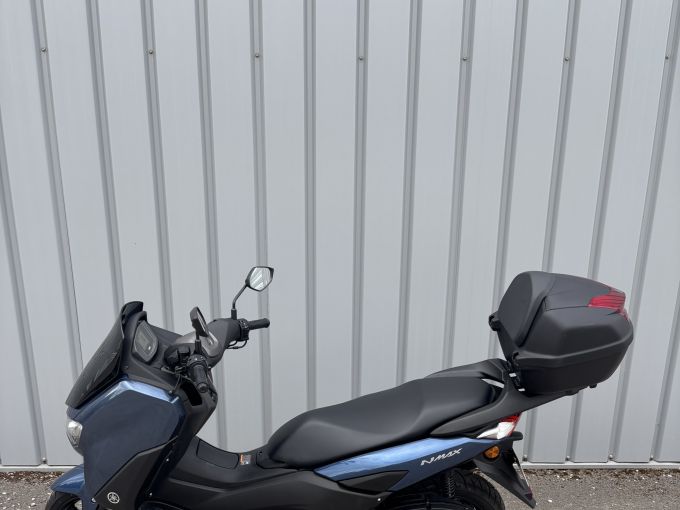 YAMAHA NMAX 125 4
