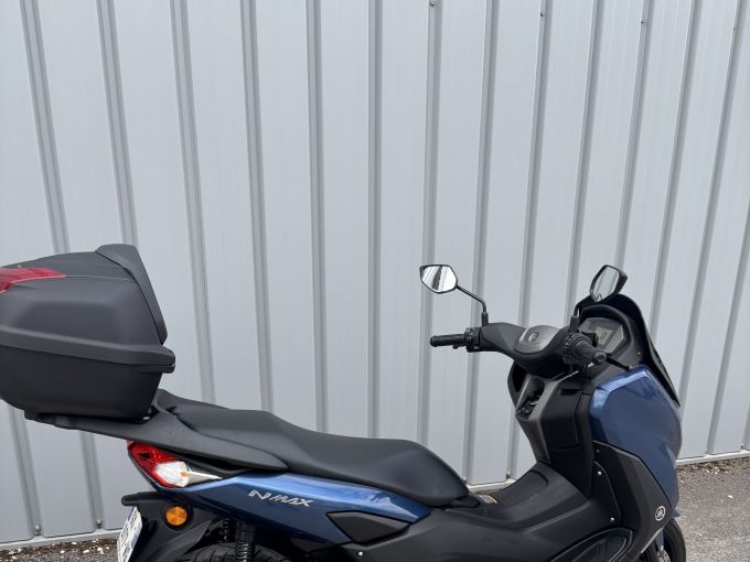 YAMAHA NMAX 125 4