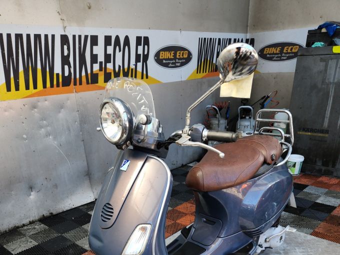 PIAGGIO VESPA 4