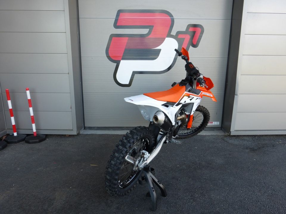 KTM 450 SX-F 2023 4