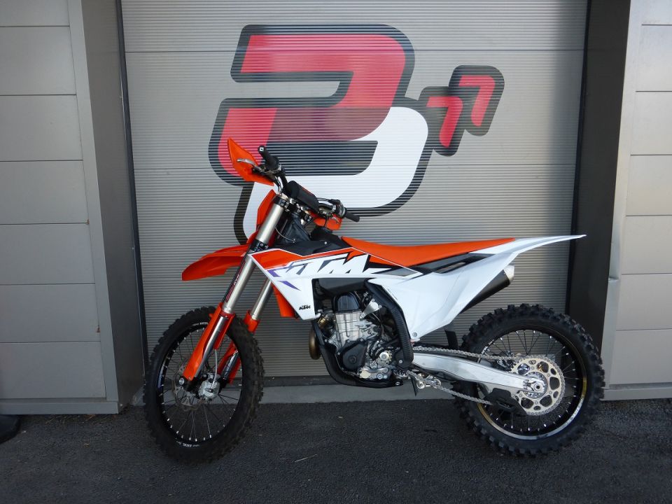 KTM 450 SX-F 2023 4