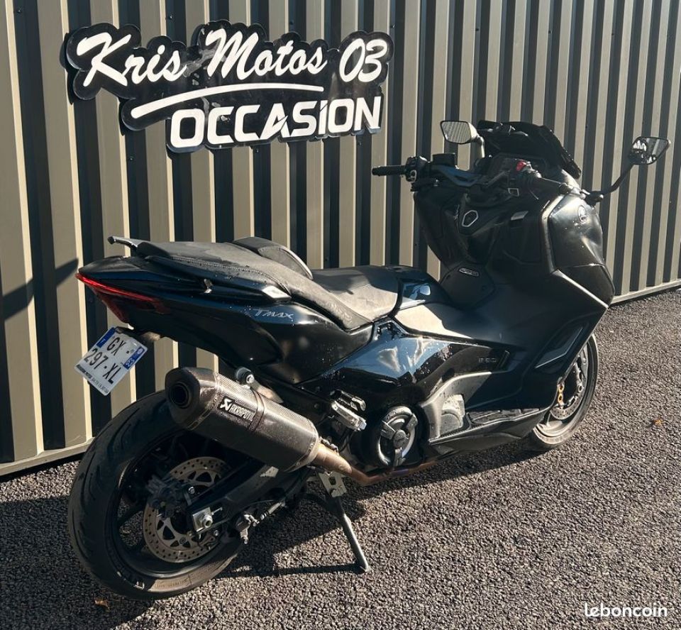 YAMAHA XP T-MAX 560 TECH MAX 4